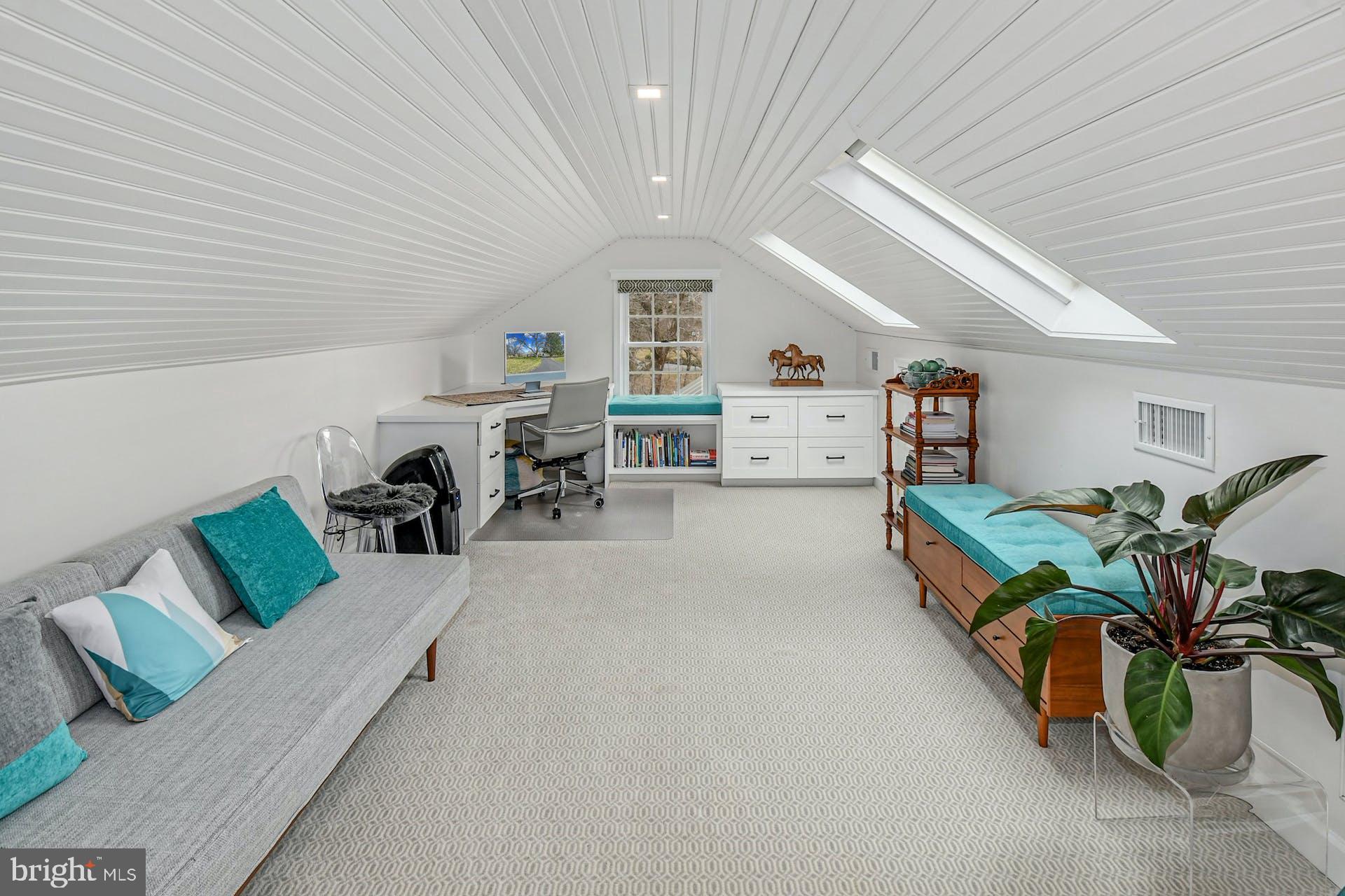 WHITEACRE - Residential