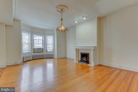 Condo For Rent - 1825 S Broad Street #2<br/> PHILADELPHIA, PA 19148