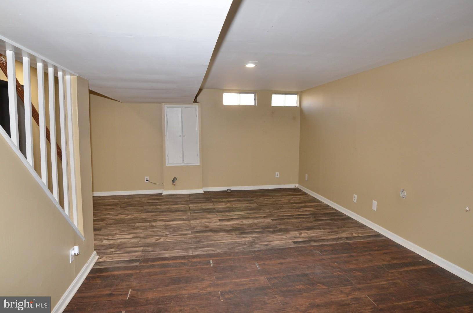 WHITE HALL FOREST PLAT 6 - Residential