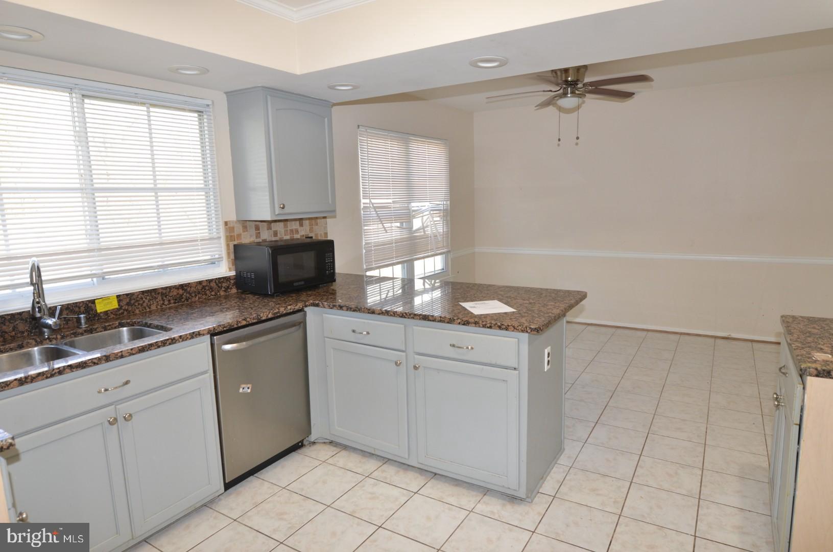 WHITE HALL FOREST PLAT 6 - Residential