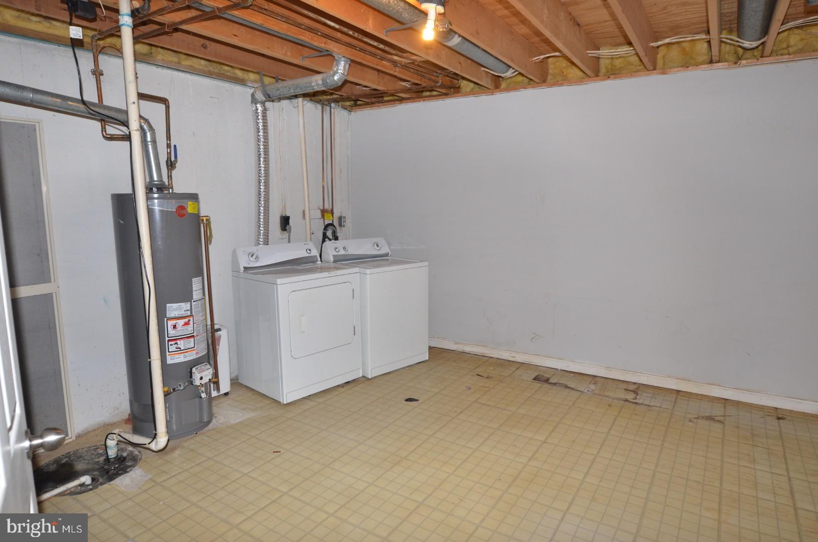 WHITE HALL FOREST PLAT 6 - Residential