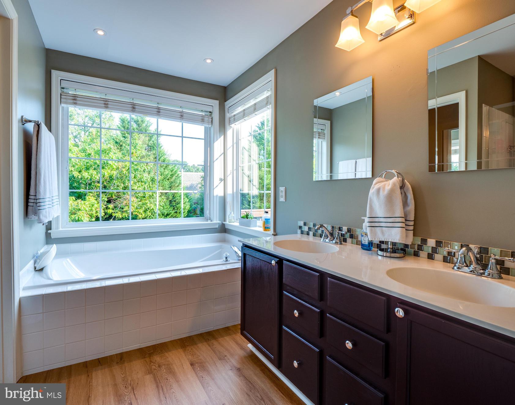 OVERLOOK - Residential