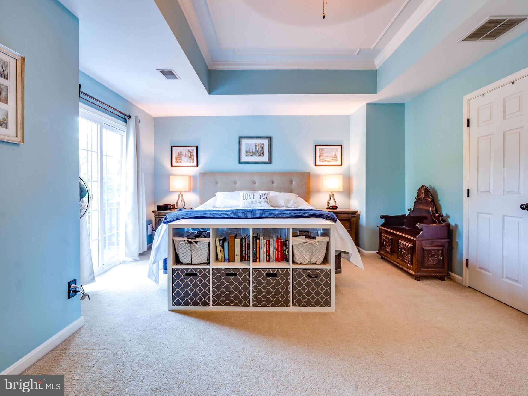 OVERLOOK - Residential