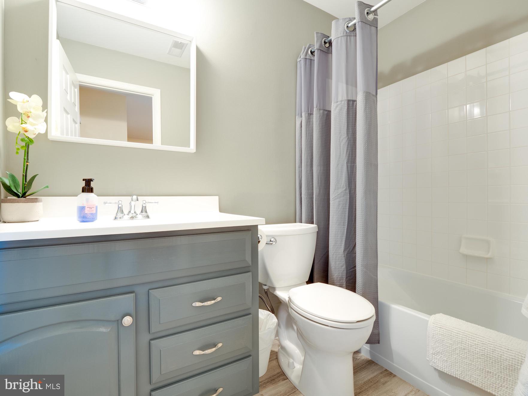 OVERLOOK - Residential