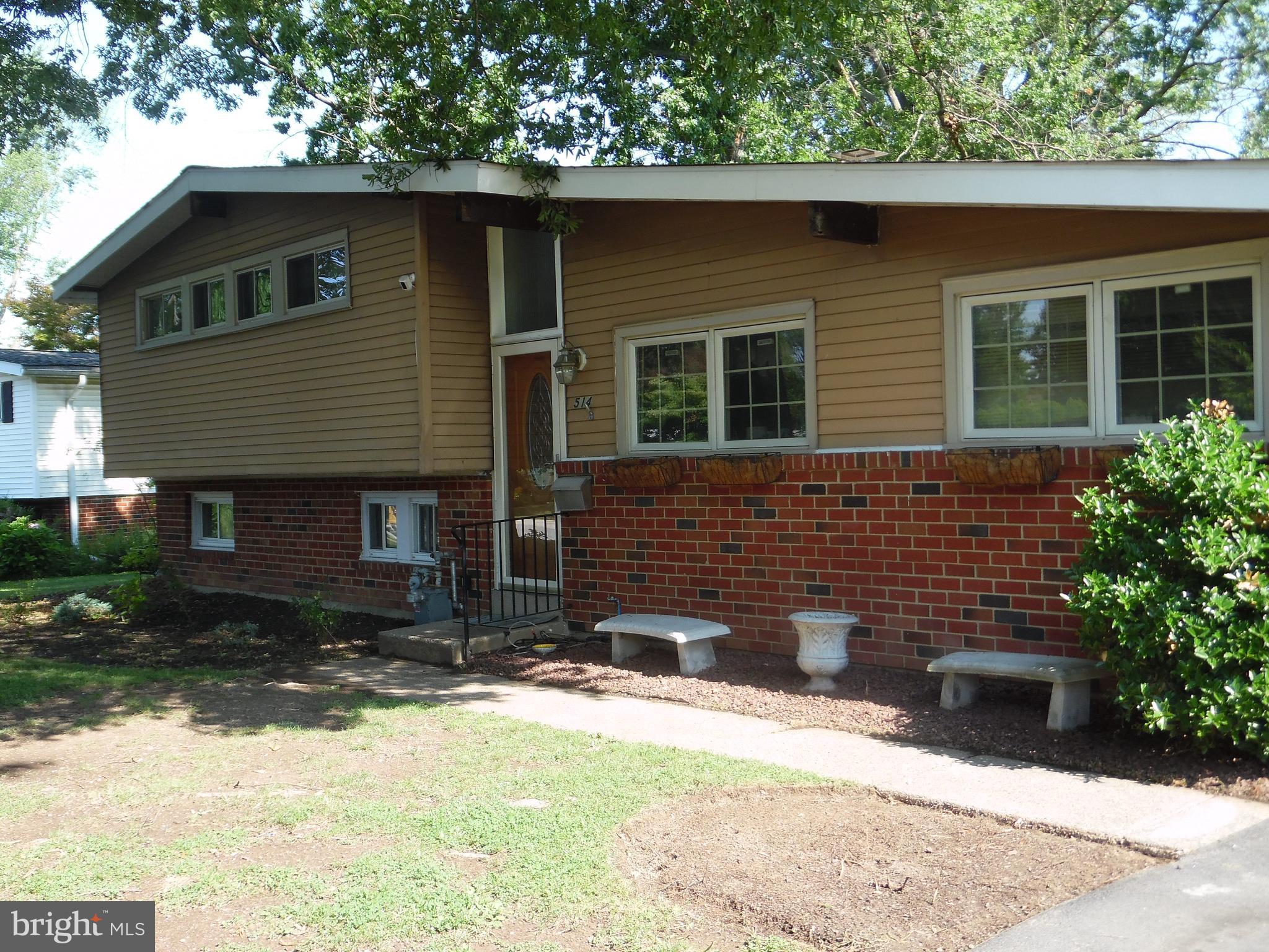 514 DARTMOUTH DRIVE
