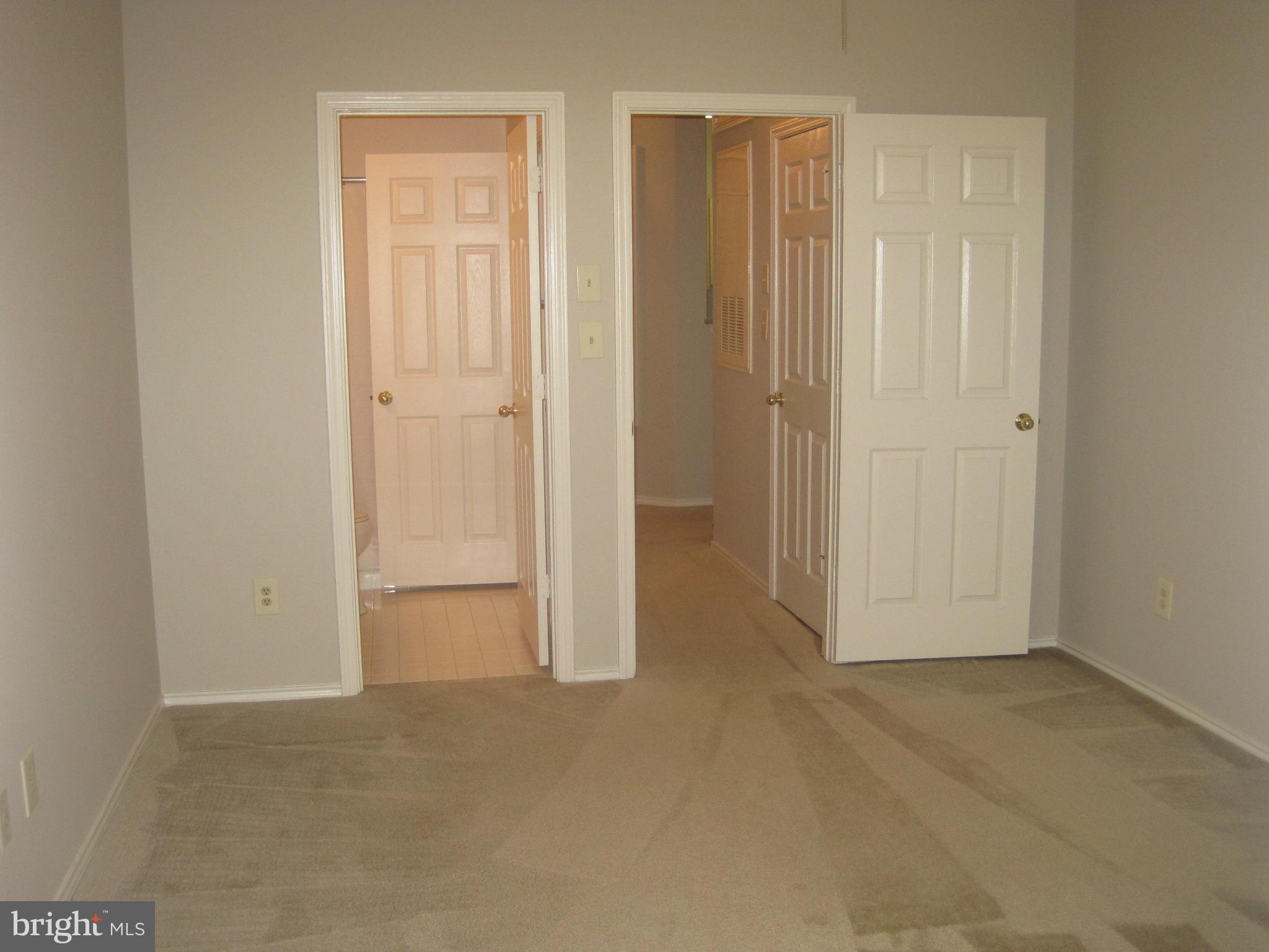 STONECROFT CONDO - Residential