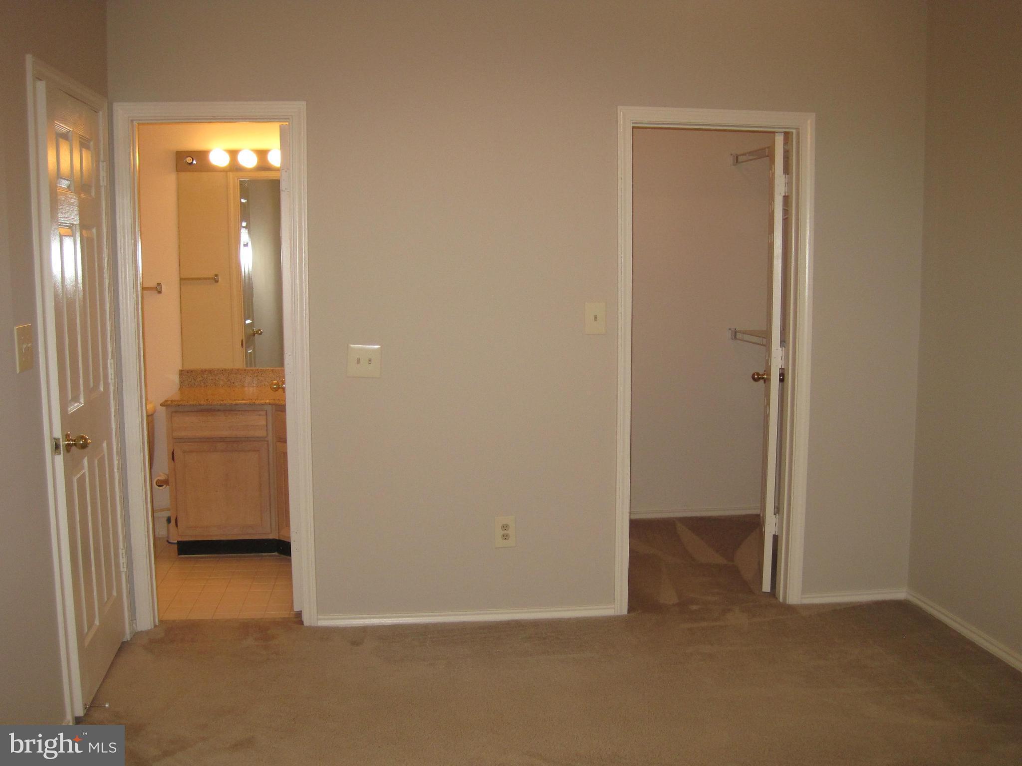 STONECROFT CONDO - Residential