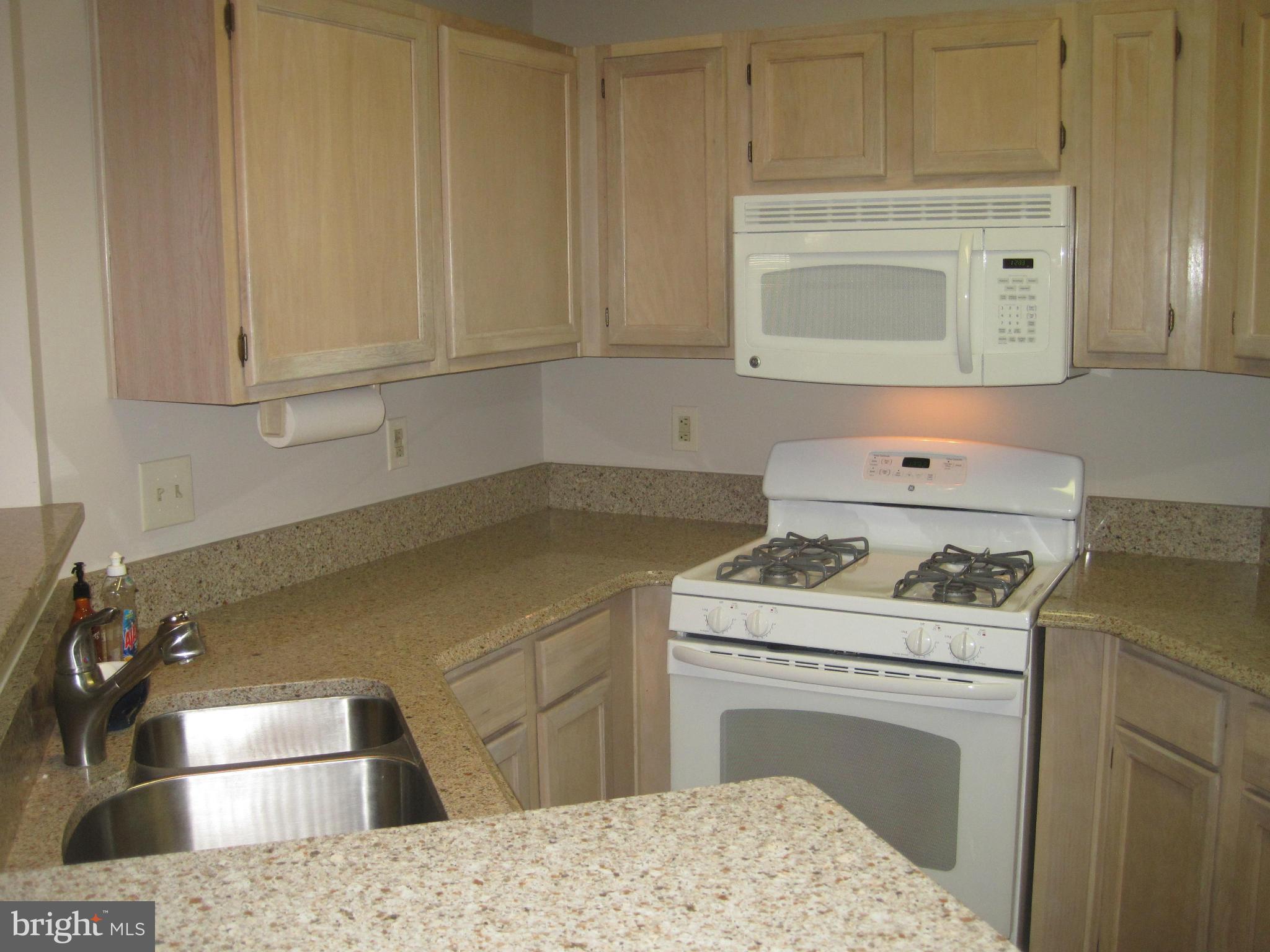 STONECROFT CONDO - Residential