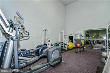 STONECROFT CONDO - Residential