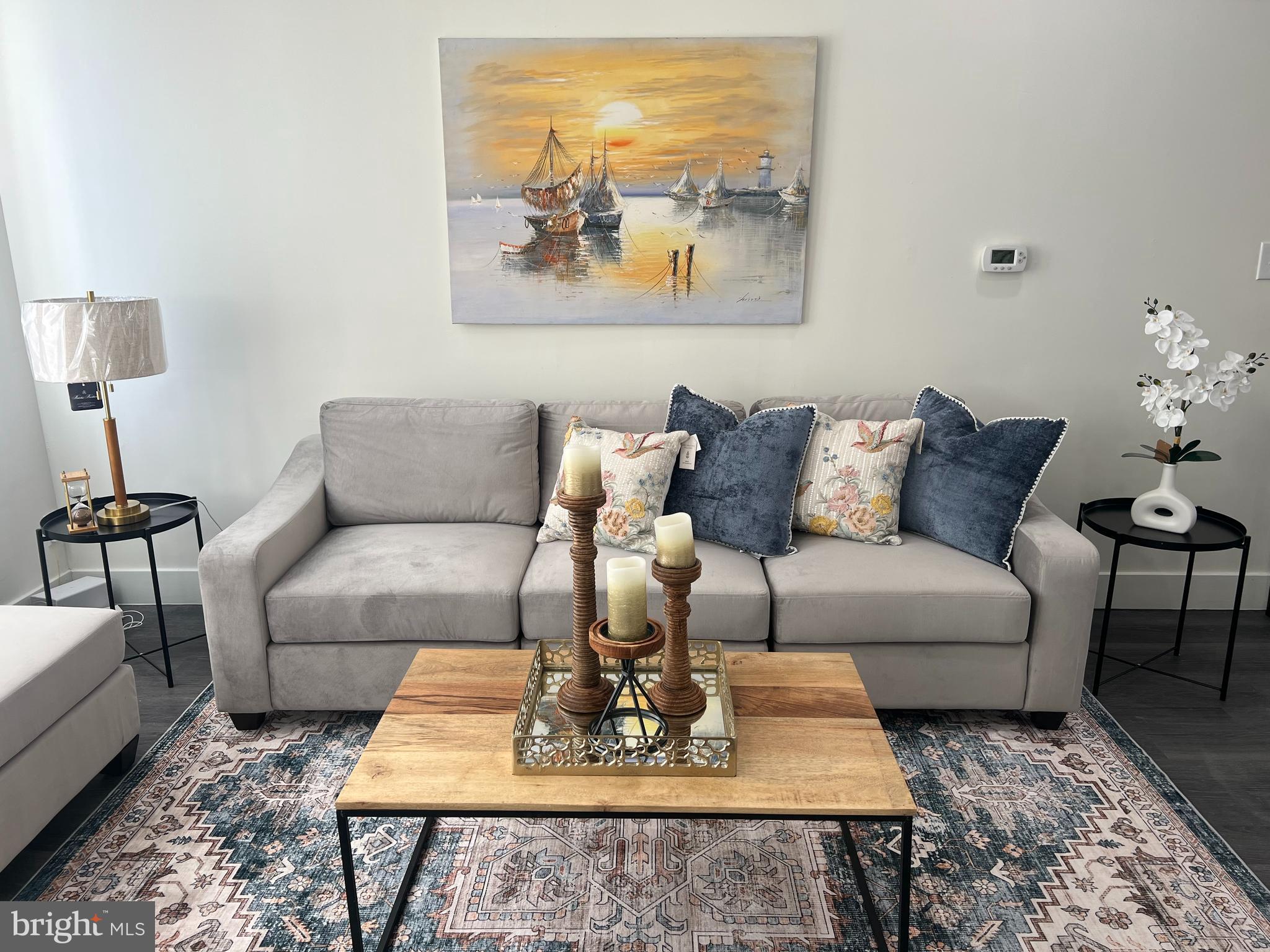 2407 W SEYBERT STREET