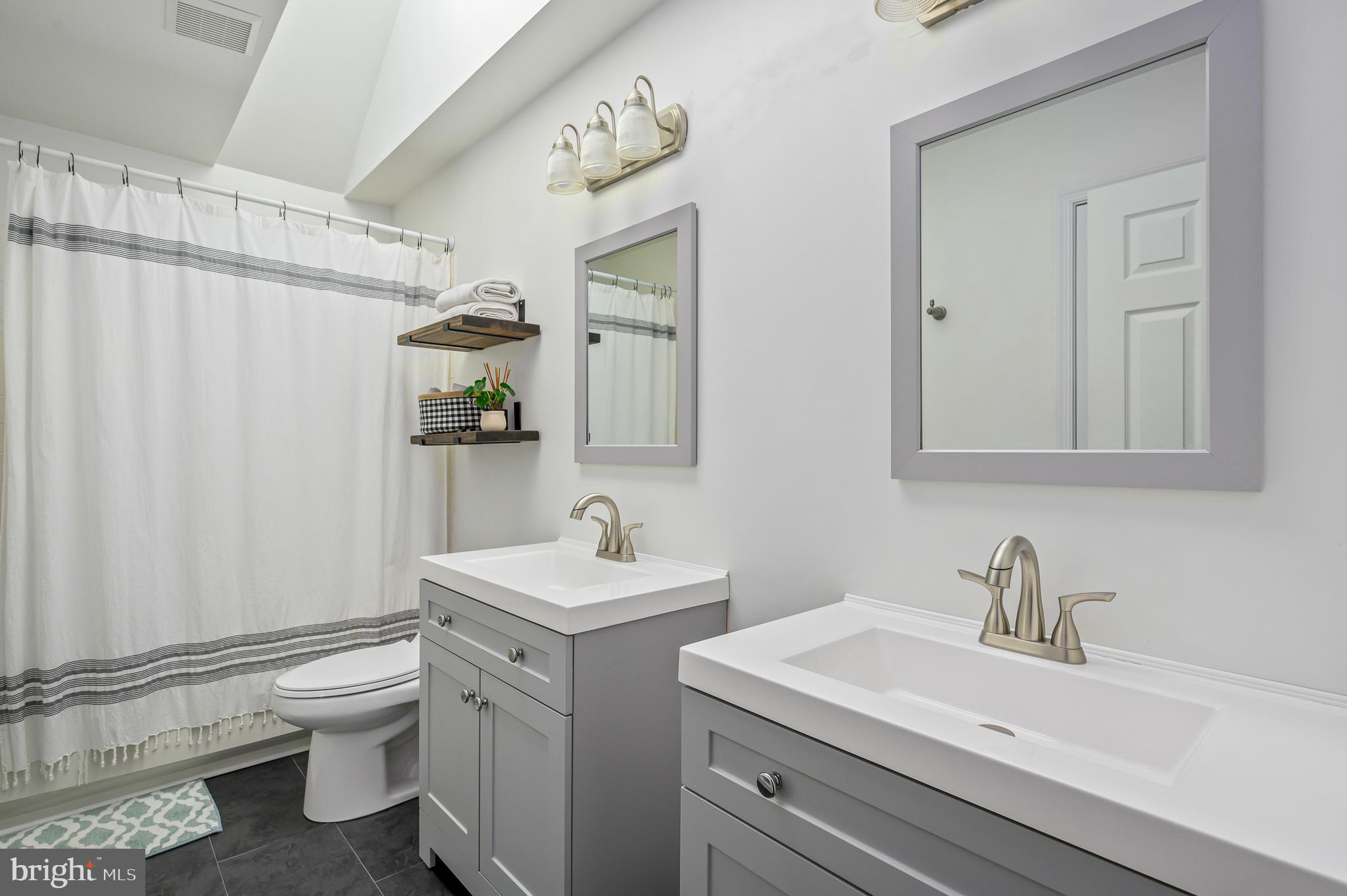 EXETER - Residential