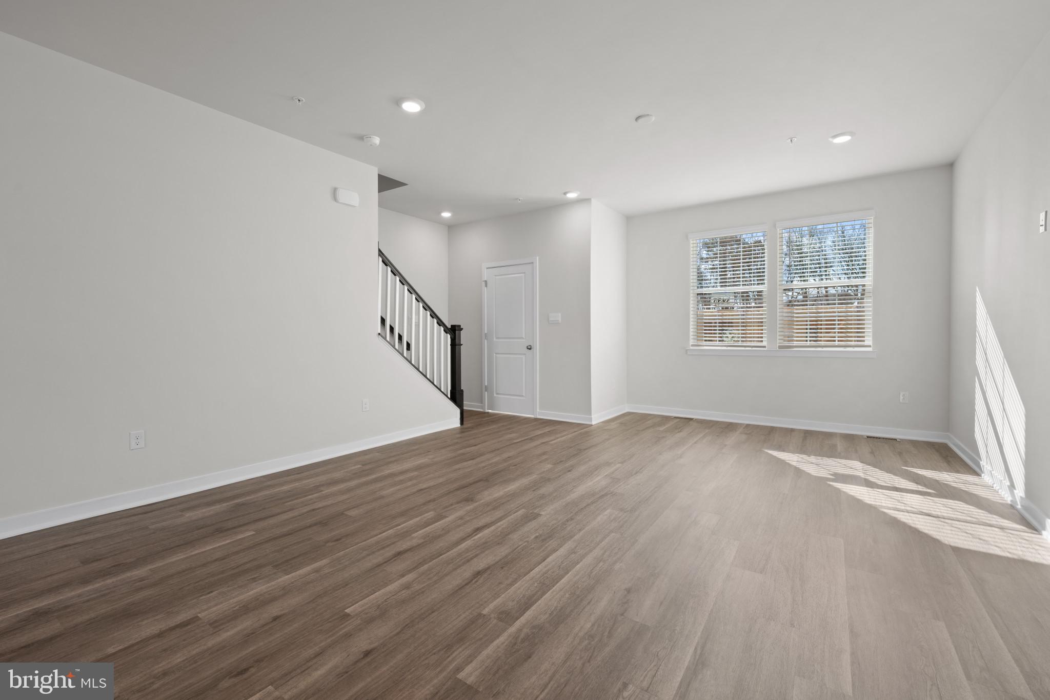 WATERMARK AT WESTPHALIA TOWN CENTER - Residential