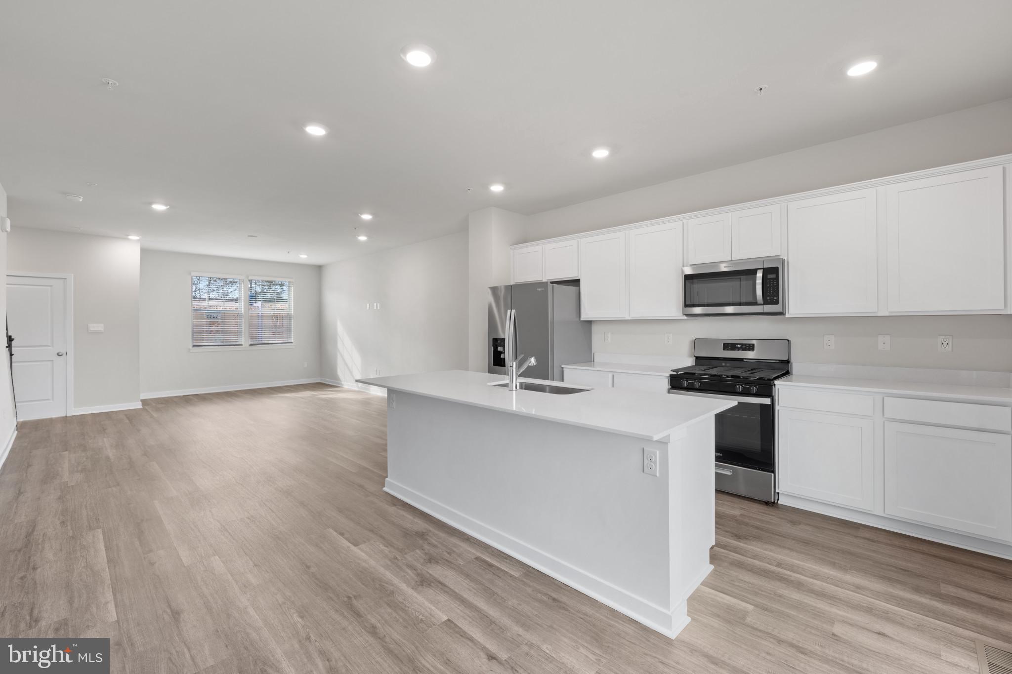 WATERMARK AT WESTPHALIA TOWN CENTER - Residential