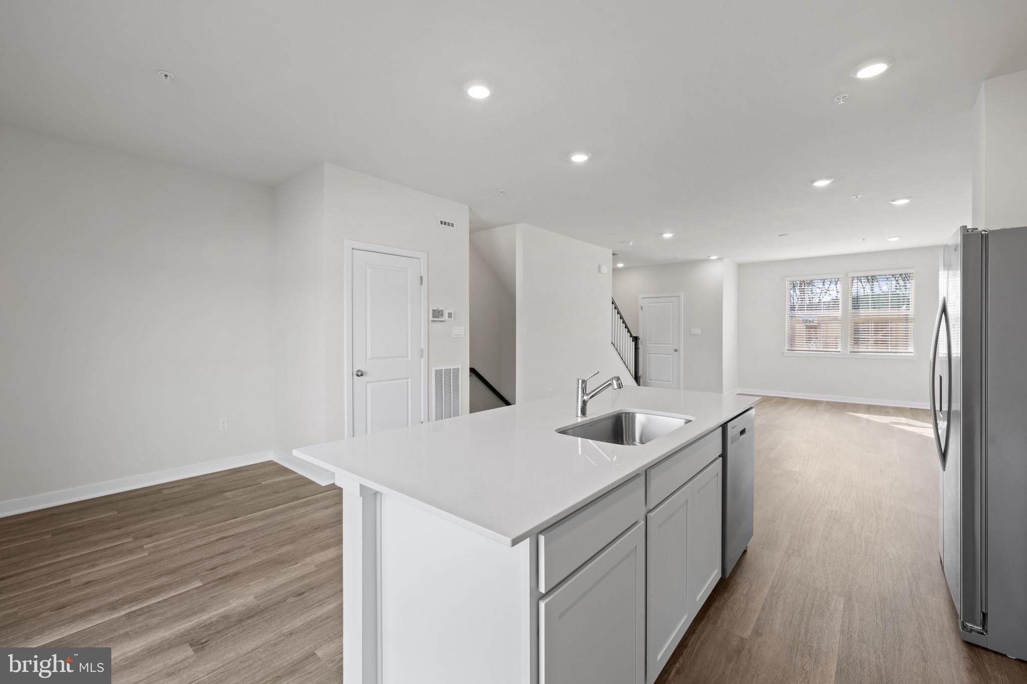 WATERMARK AT WESTPHALIA TOWN CENTER - Residential