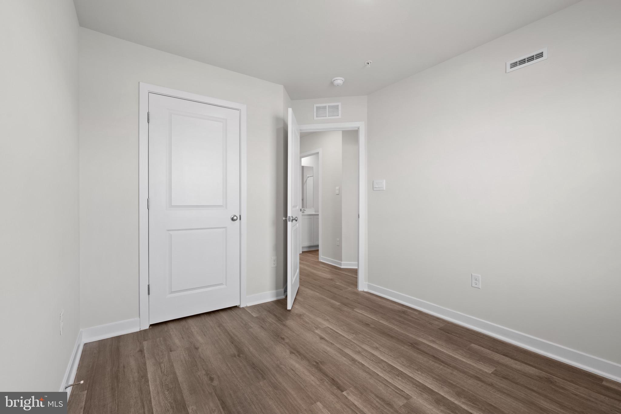 WATERMARK AT WESTPHALIA TOWN CENTER - Residential