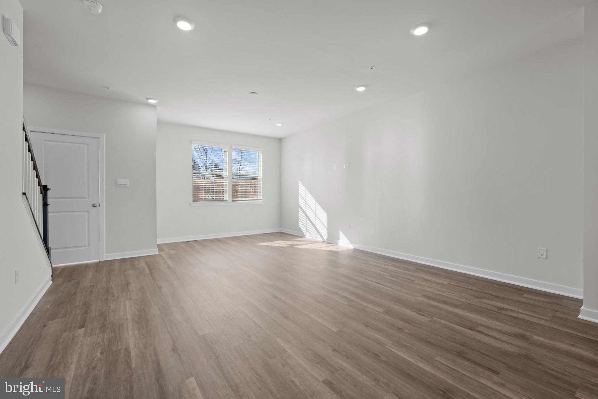 WATERMARK AT WESTPHALIA TOWN CENTER - Residential