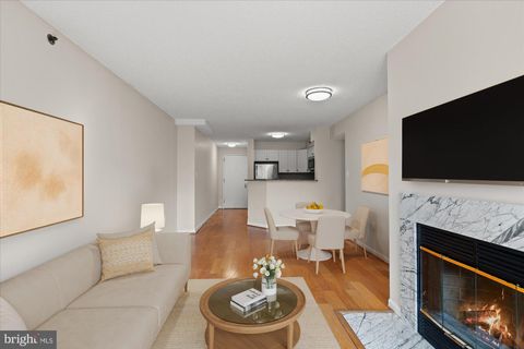 Photo of 1230 23rd Street NW #819, WASHINGTON, DC 20037 (MLS # DCDC2229482) Photo of 1230 23rd Street NW #819, WASHINGTON, DC 20037 (MLS # DCDC2229482)