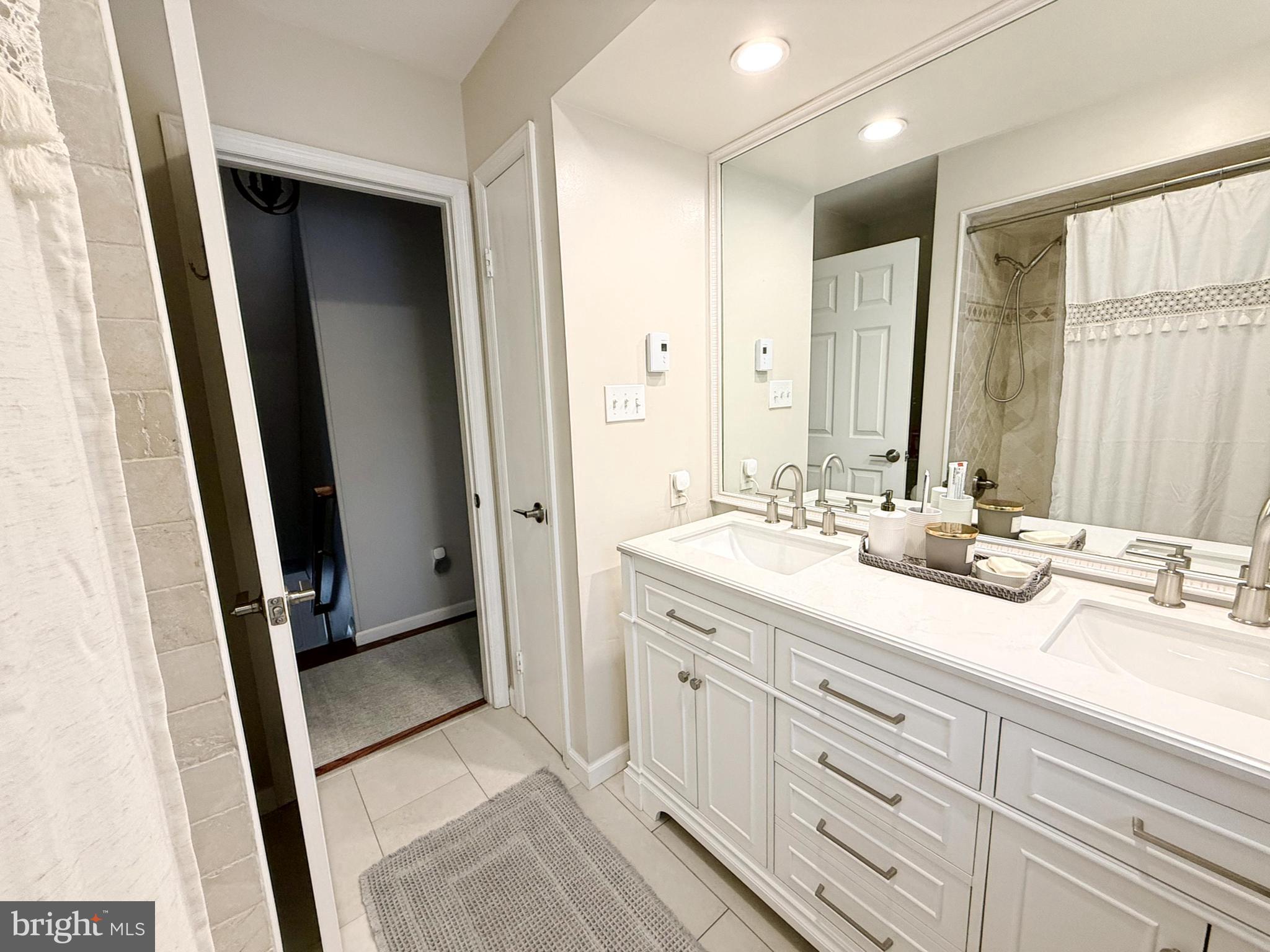 DANVILLE - Residential