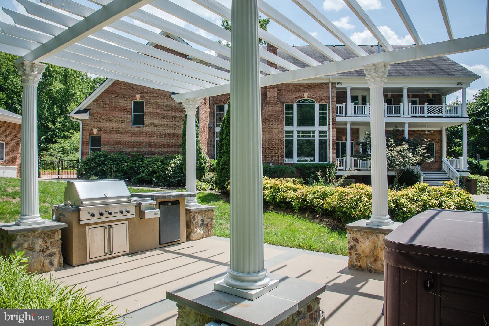 SENECA RIDGE - Residential