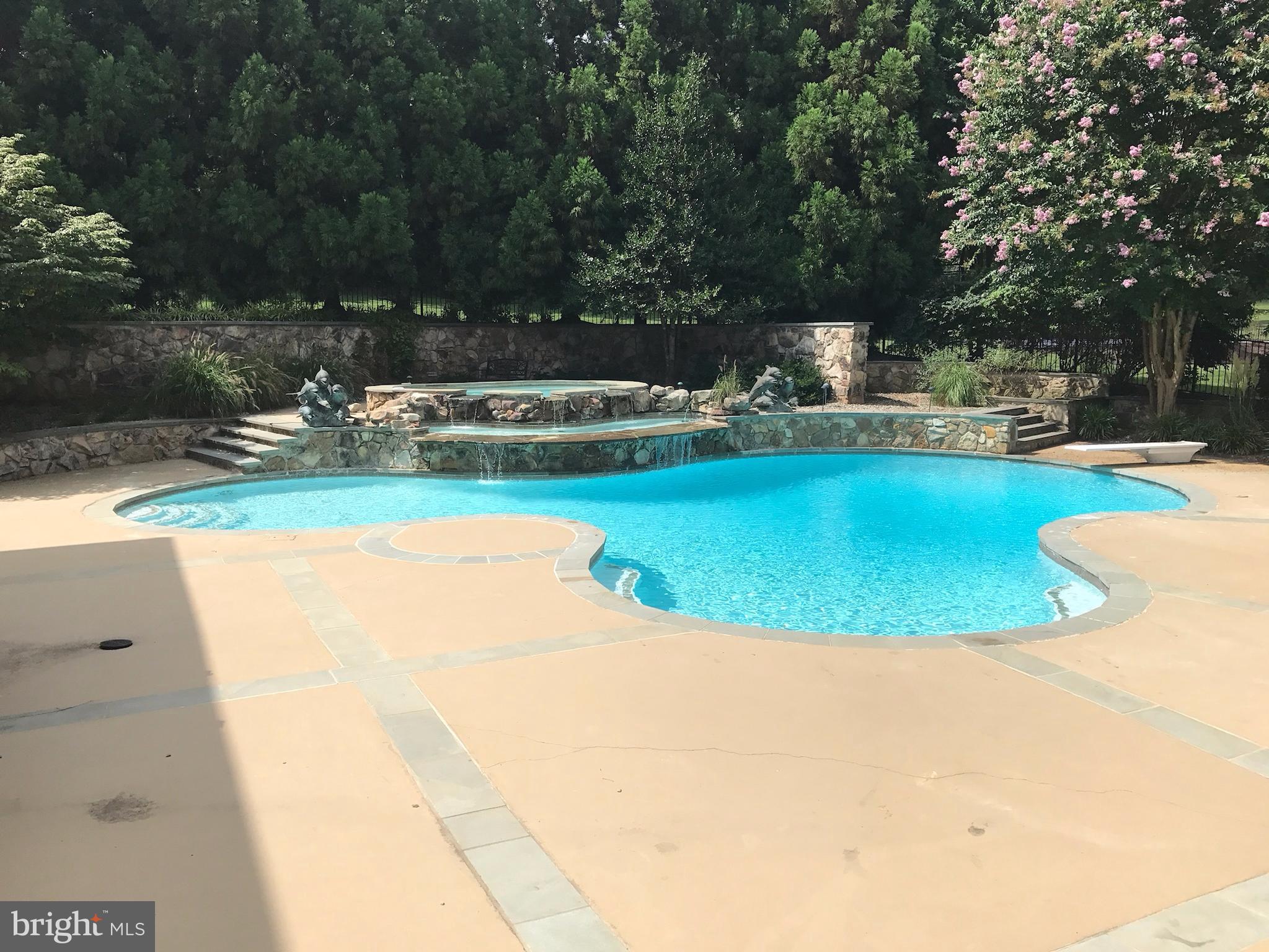 SENECA RIDGE - Residential