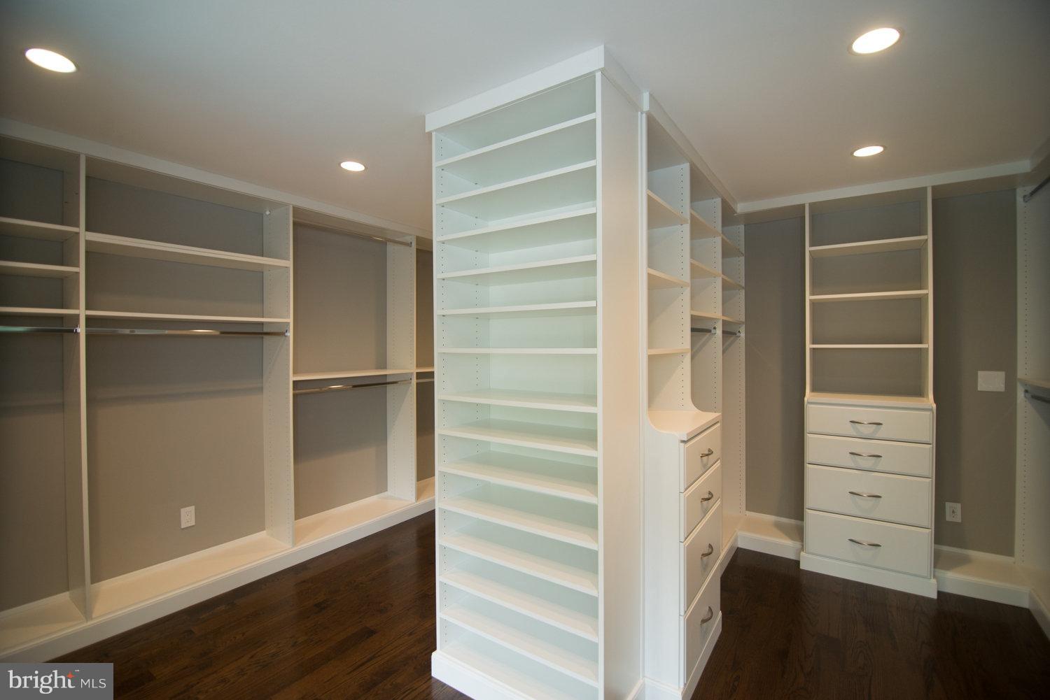 SENECA RIDGE - Residential