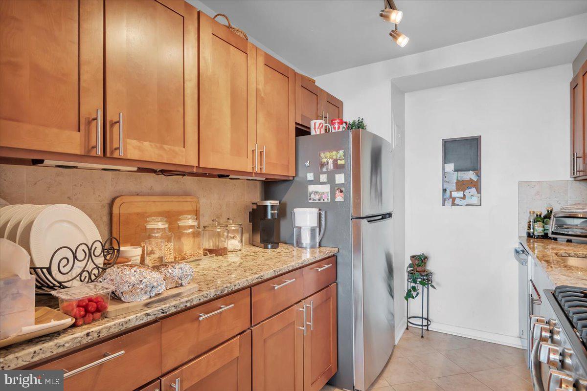 WASHINGTON SQ - Residential