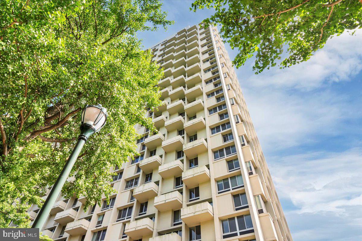 WASHINGTON SQ - Residential