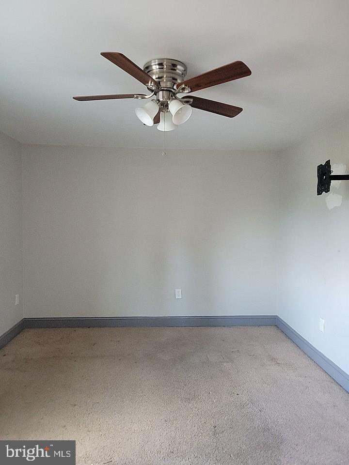 CROSS COUNTRY - Residential