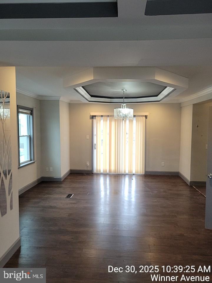 CROSS COUNTRY - Residential