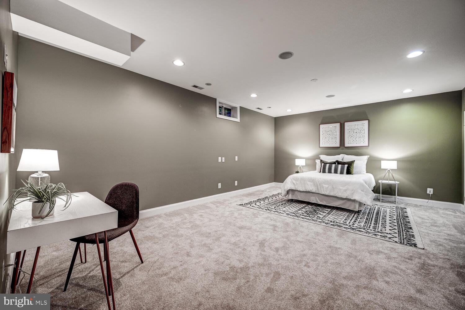 CAMERON RUN - Residential