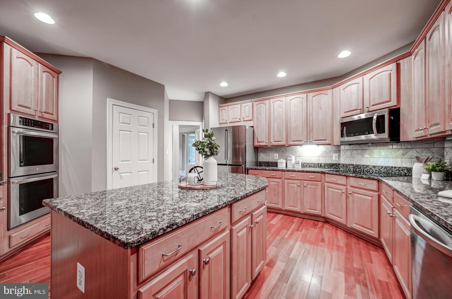 CAMERON RUN - Residential