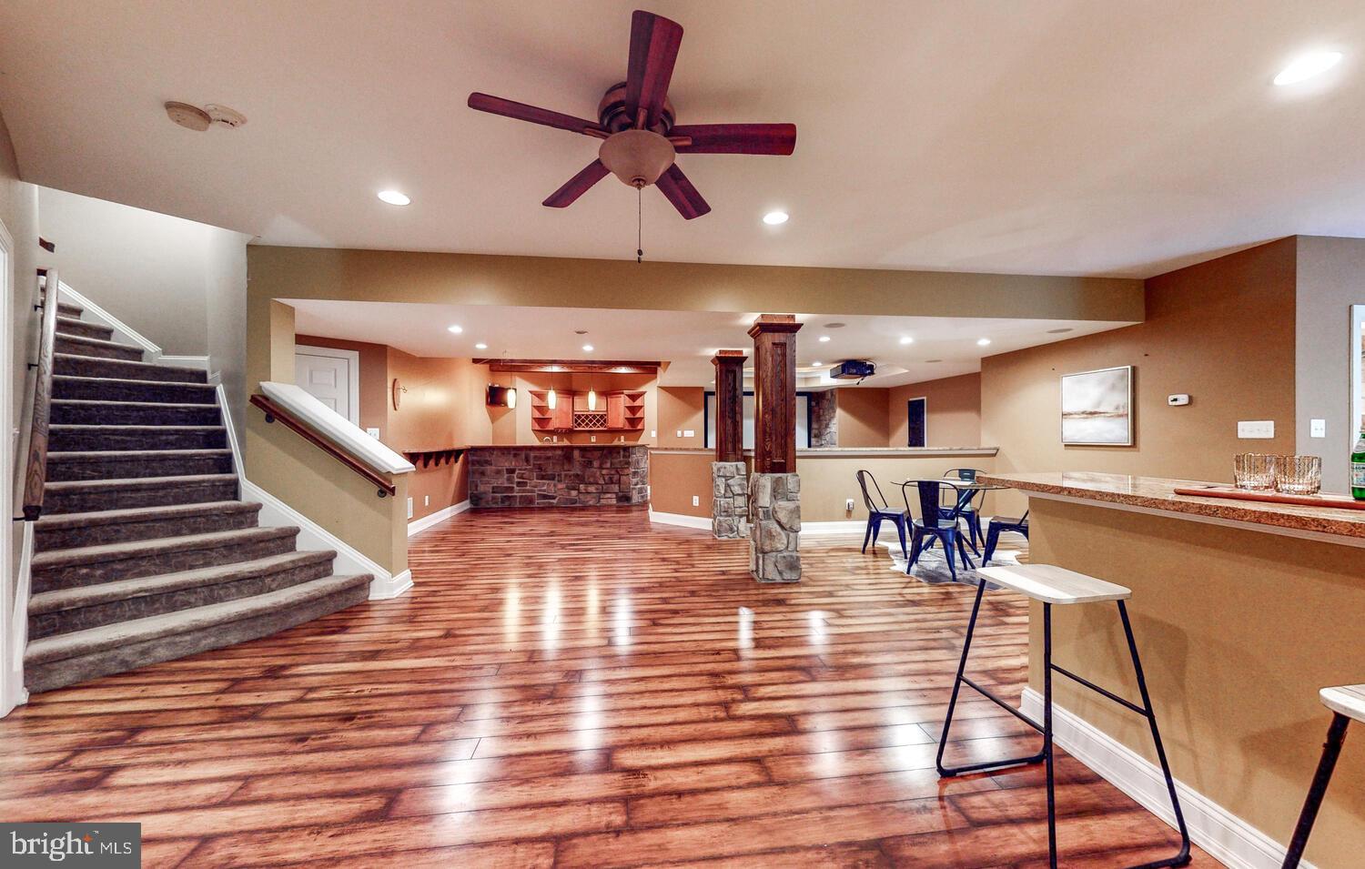 CAMERON RUN - Residential