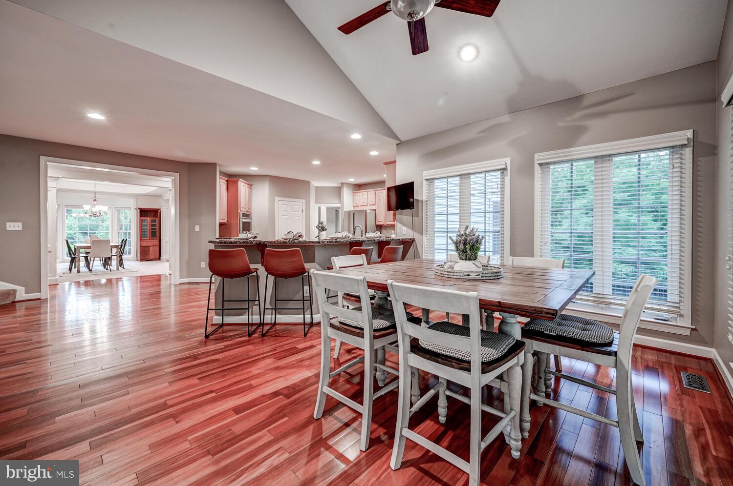 CAMERON RUN - Residential