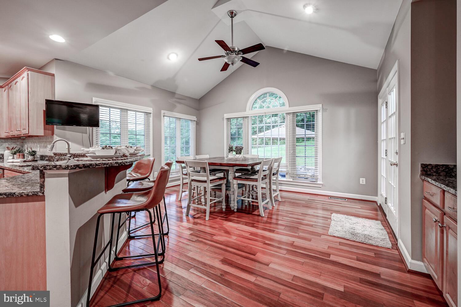 CAMERON RUN - Residential