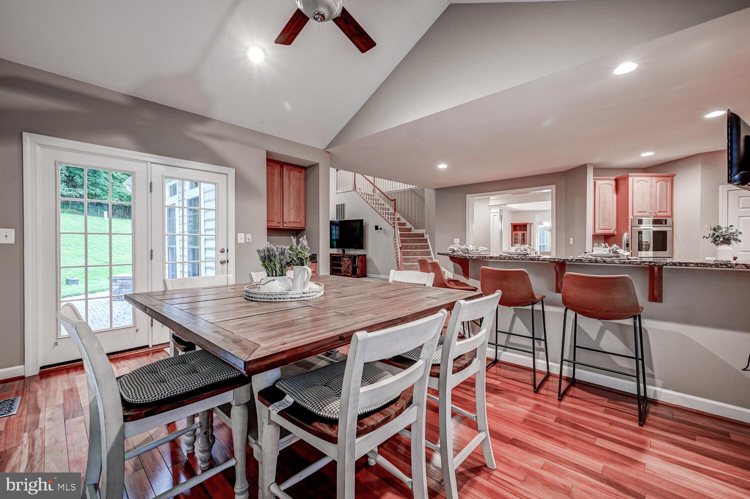 CAMERON RUN - Residential