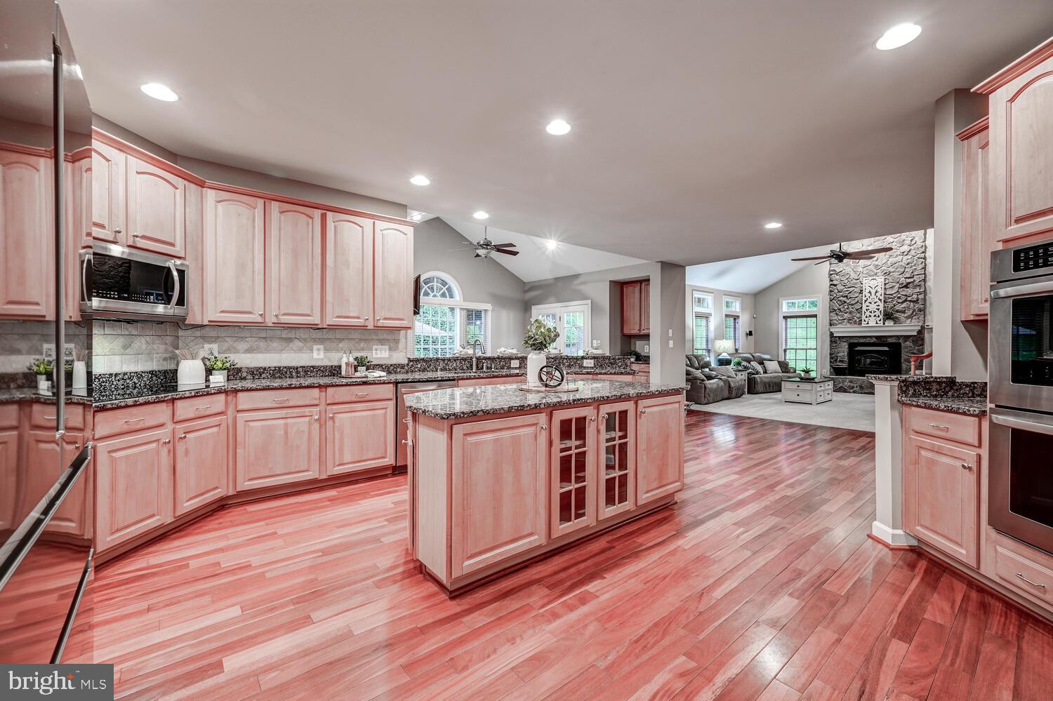 CAMERON RUN - Residential