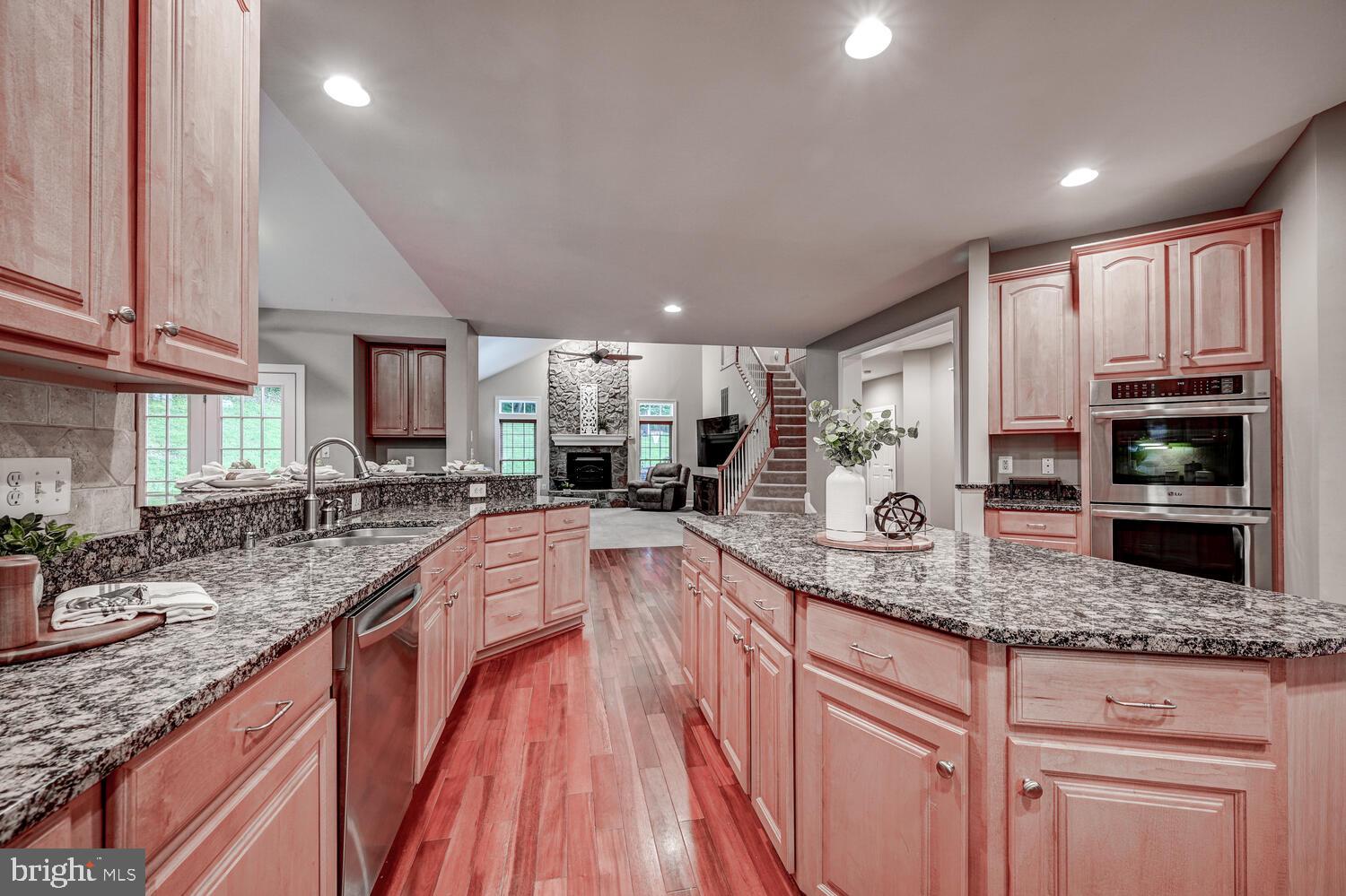 CAMERON RUN - Residential