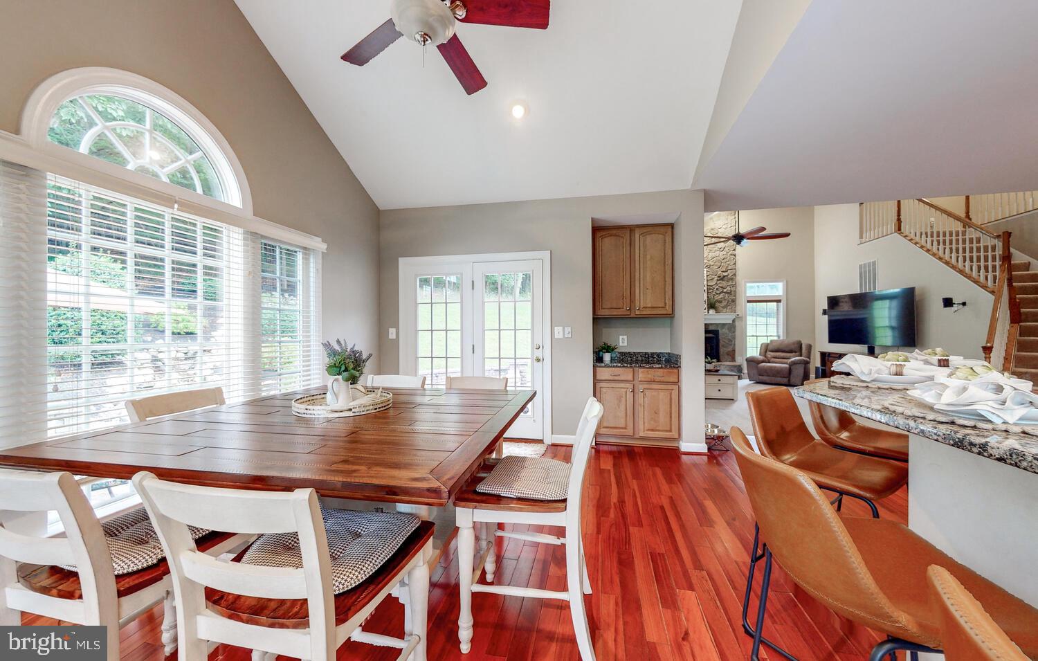 CAMERON RUN - Residential