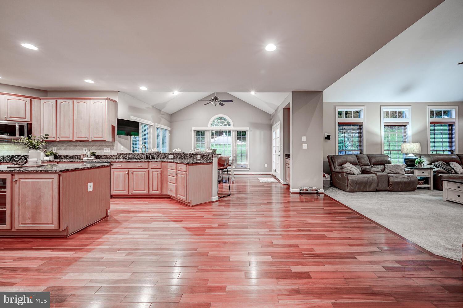 CAMERON RUN - Residential