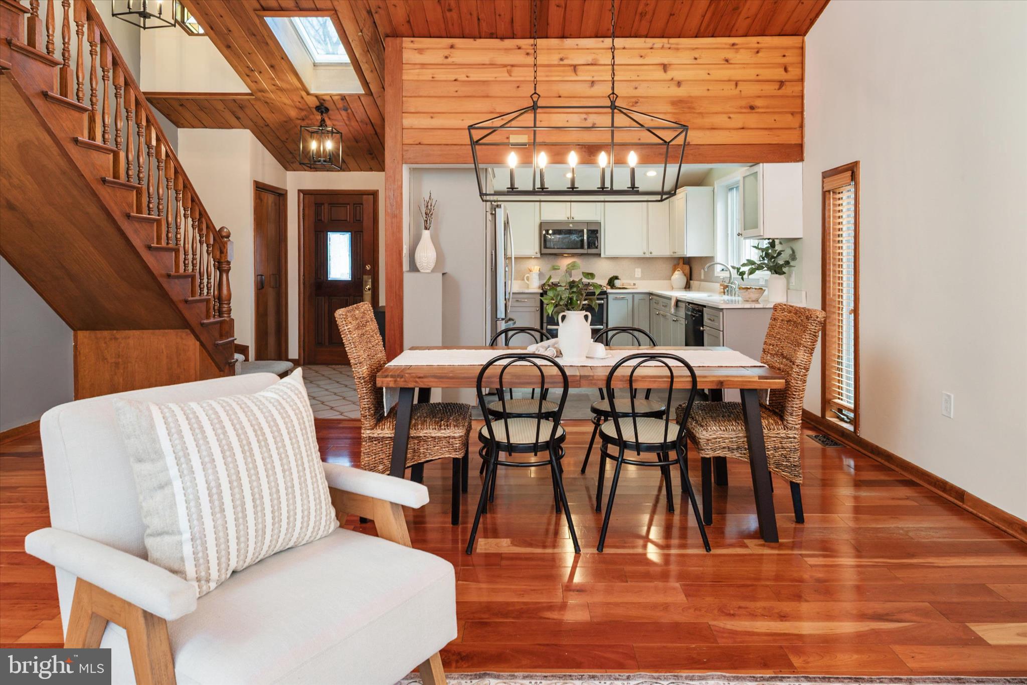 BAY CITY - Residential