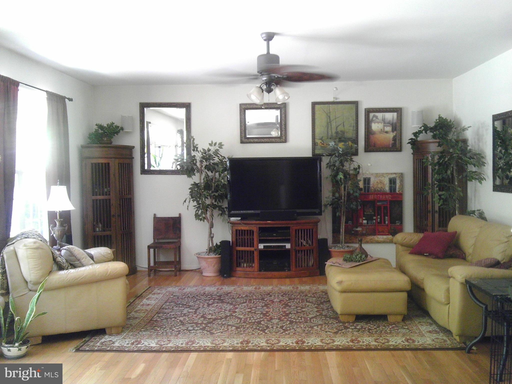 COVE POINT WOODS - Residential