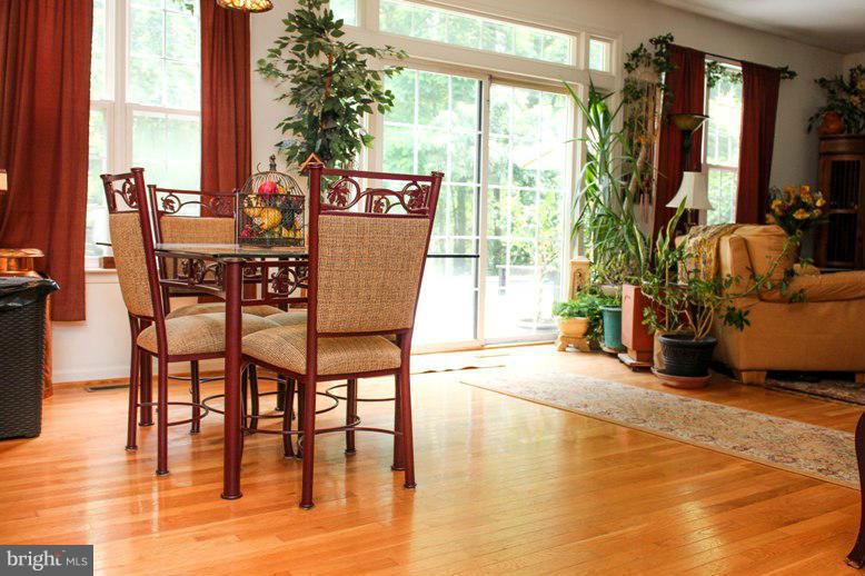 COVE POINT WOODS - Residential