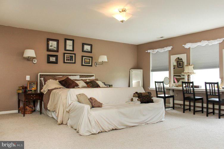 COVE POINT WOODS - Residential