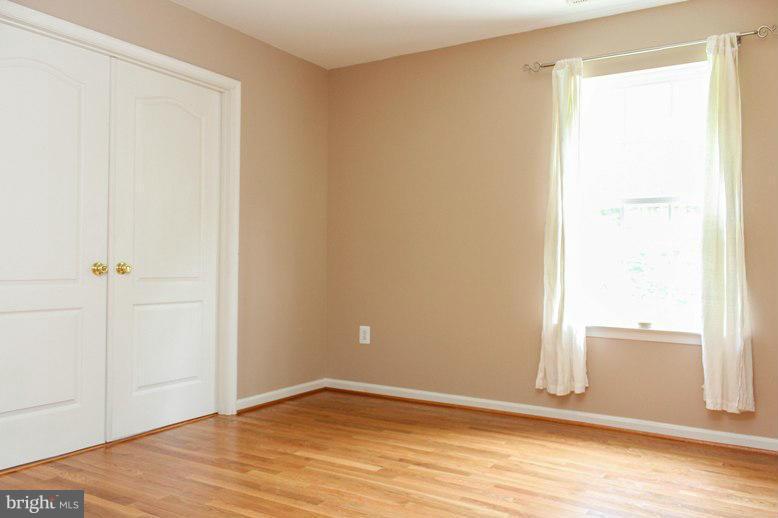 COVE POINT WOODS - Residential