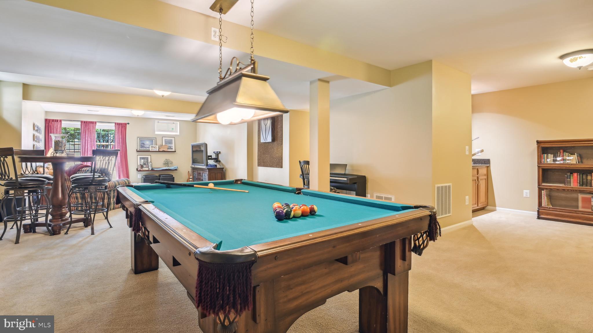 POTOMAC LAKES - Residential