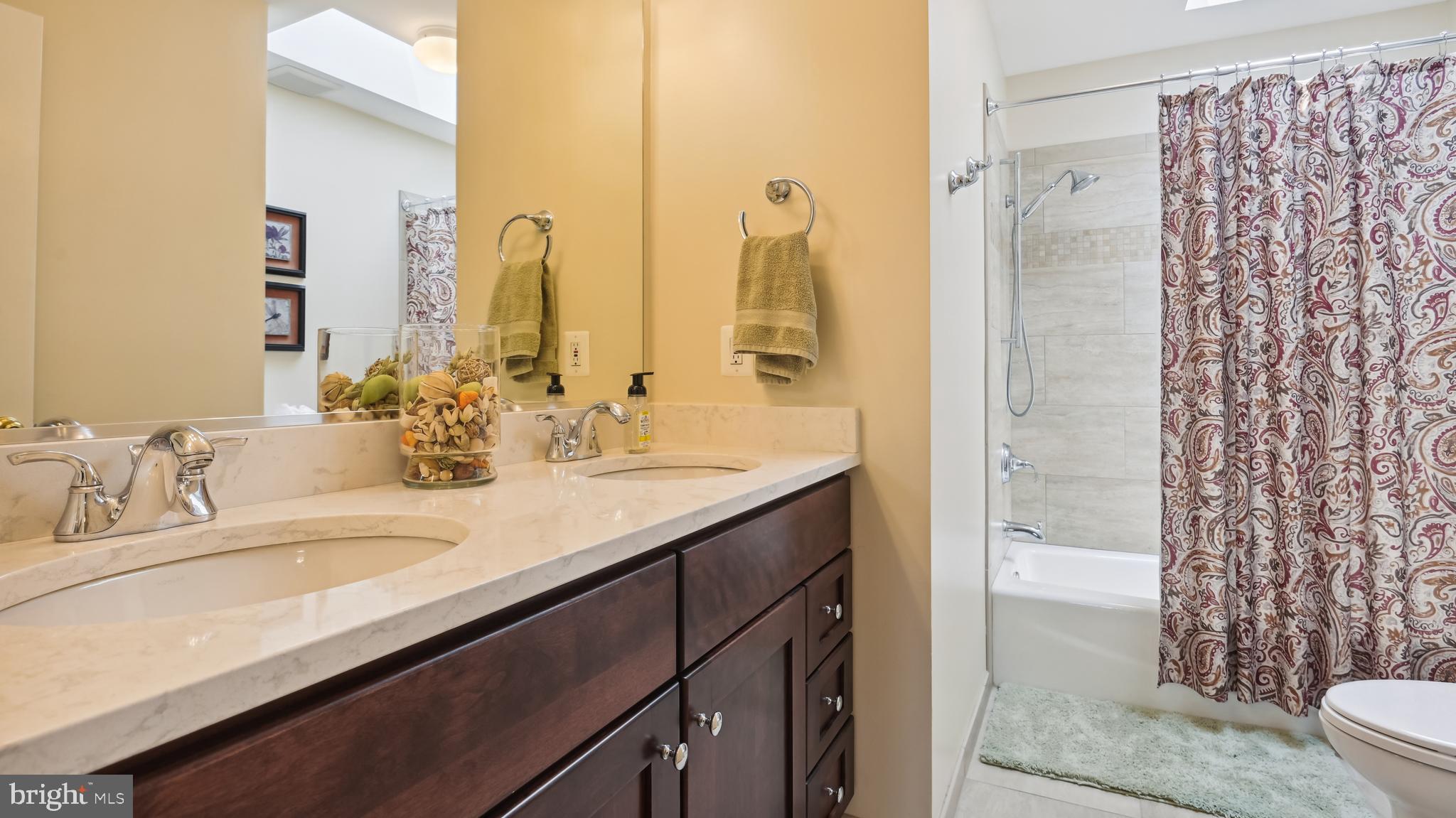 POTOMAC LAKES - Residential