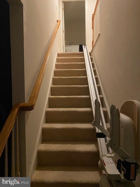 CAPTAIN'S COVE - Residential