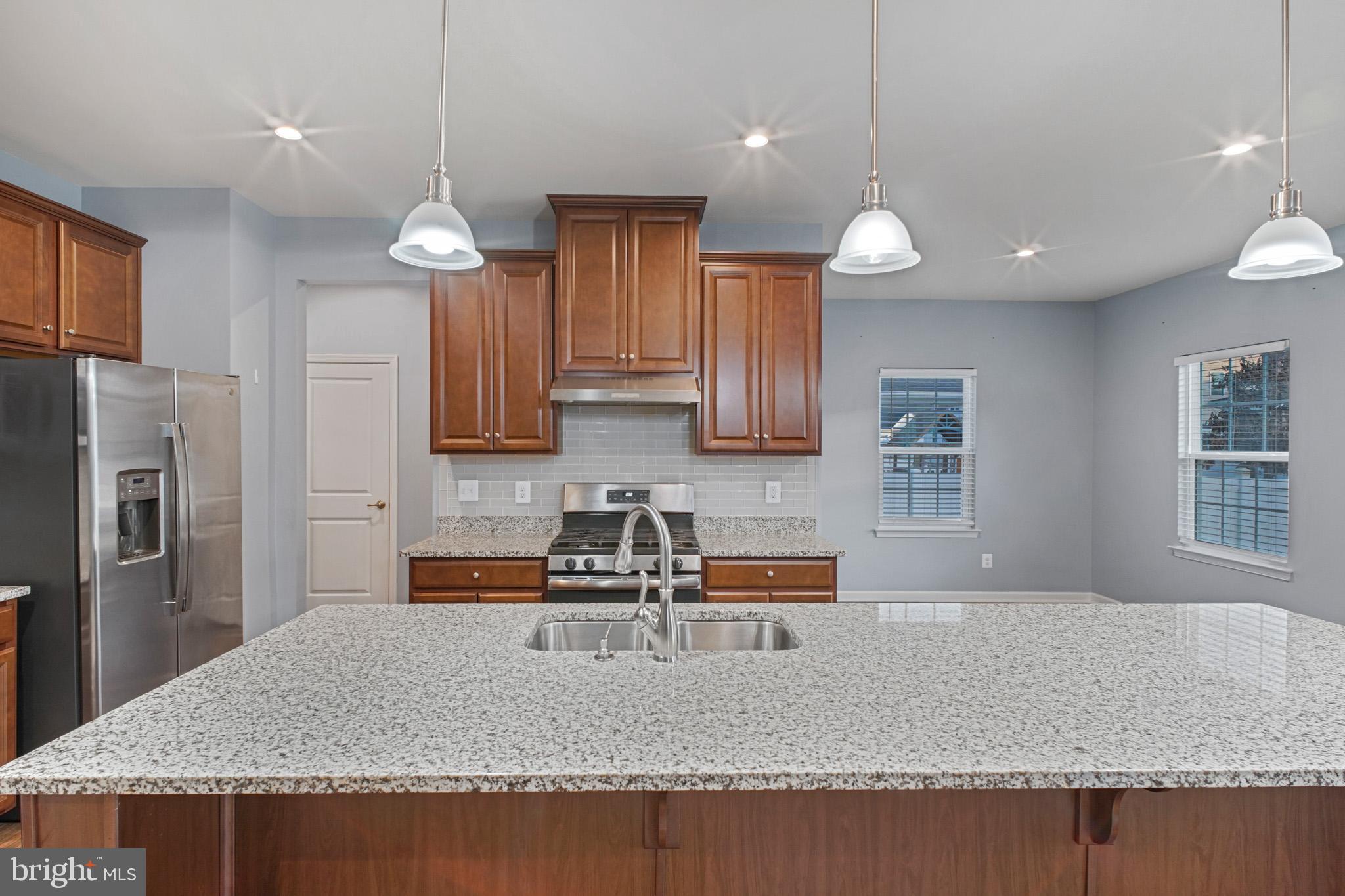 COURTHOUSE MANOR - Residential