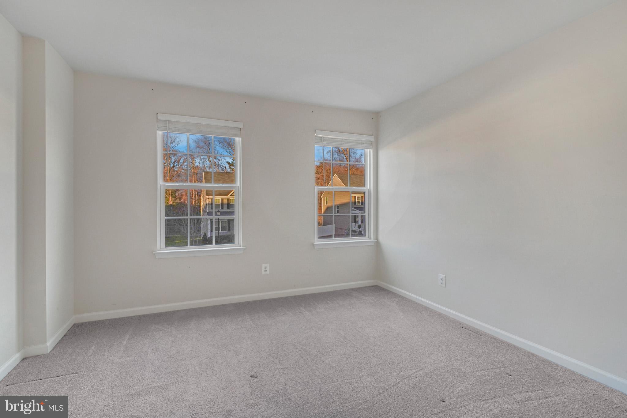 COURTHOUSE MANOR - Residential