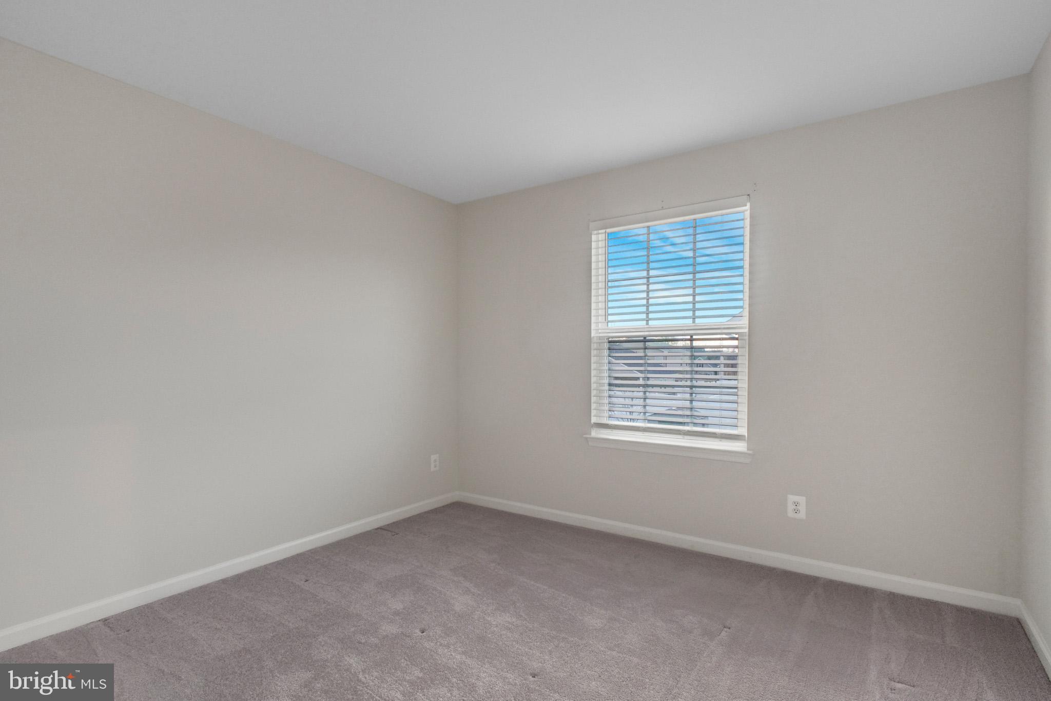 COURTHOUSE MANOR - Residential